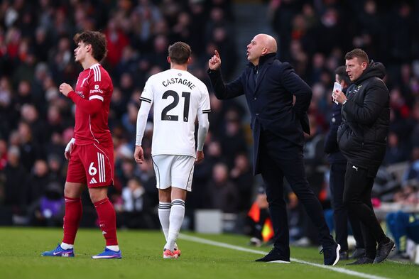 Trajneri i Liverpoolit befason për merkaton e janarit