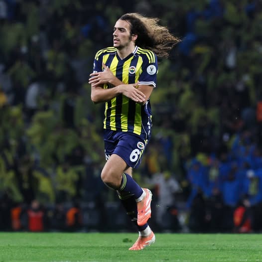 Fenerbahçe fiton Superkupën e Turqisë Mposhtë në finale rivalin e përbetuar Galatasaray in
