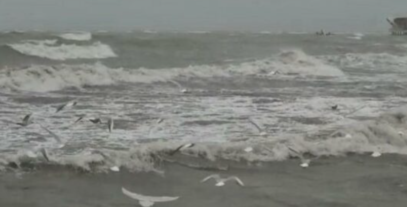 Bashkia e Durrësit paralajmëron qytetarët  Kujdes  priten erëra të forta  shmangni lëvizjet 