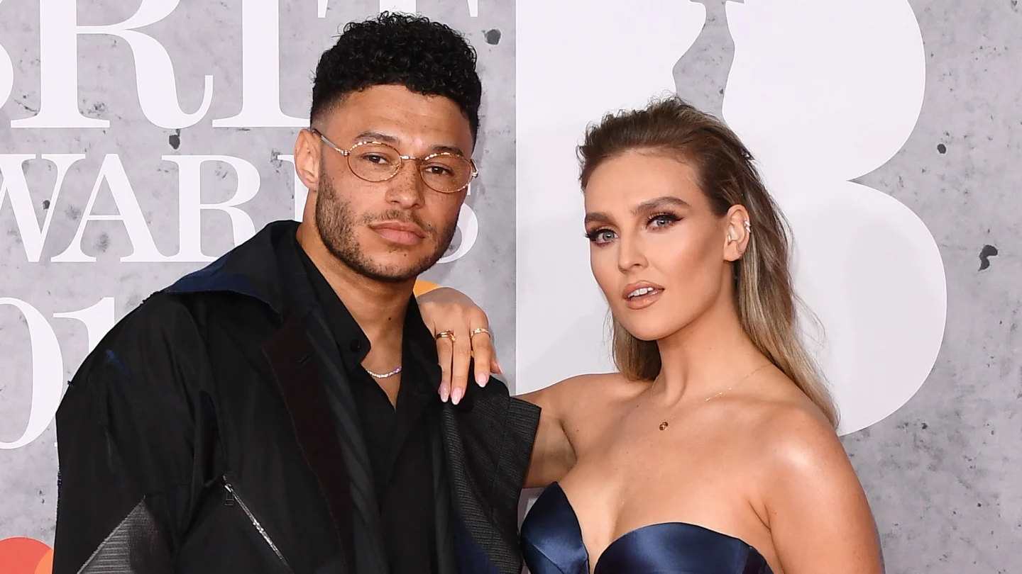 Perrie Edwards dhe Alex Oxlade Chamberlain bëhen prindër sërish