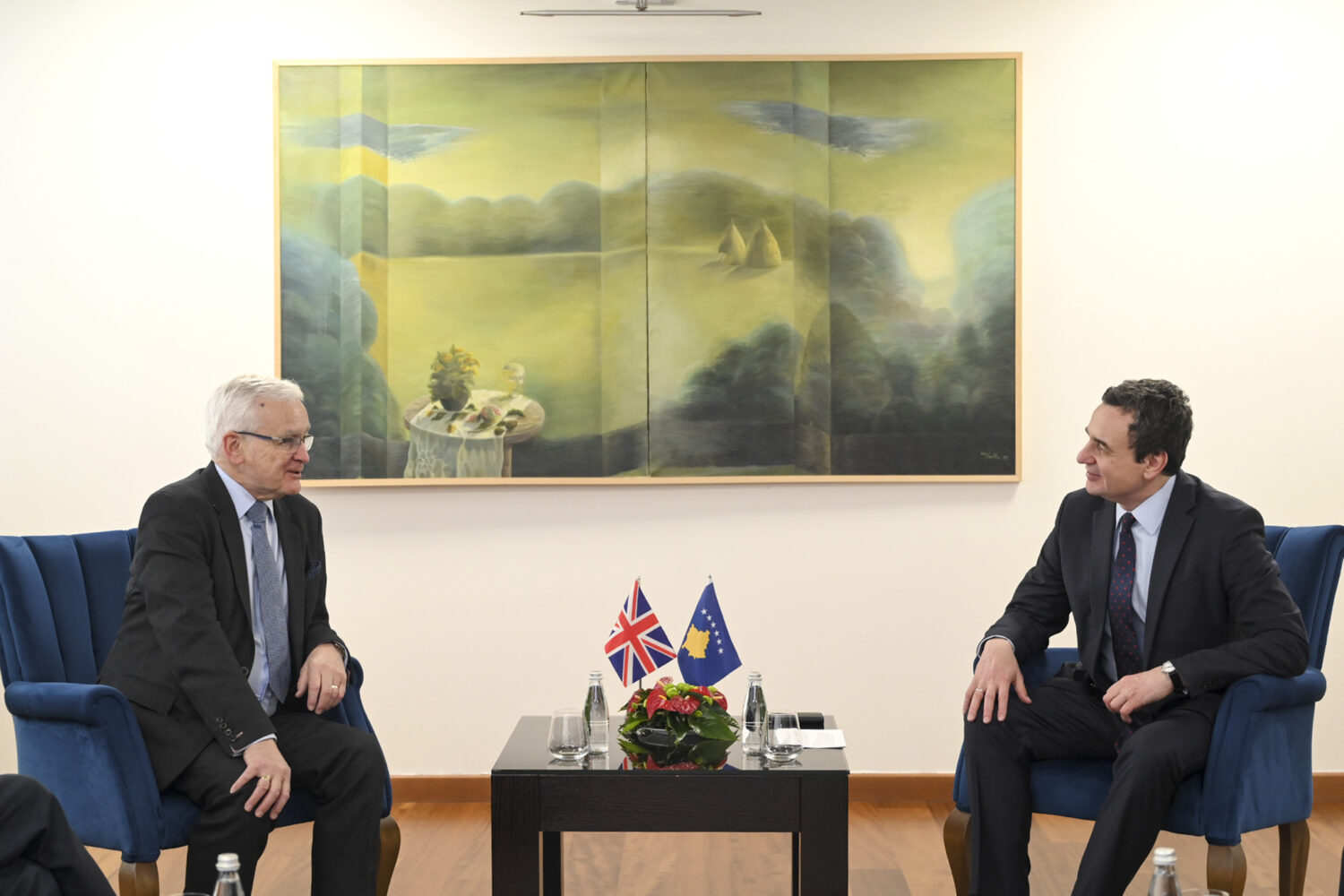 Kurti takon deputetin nga Mbretëria e Bashkuar  theksohet thellimi i bashkëpunimit ekonomik