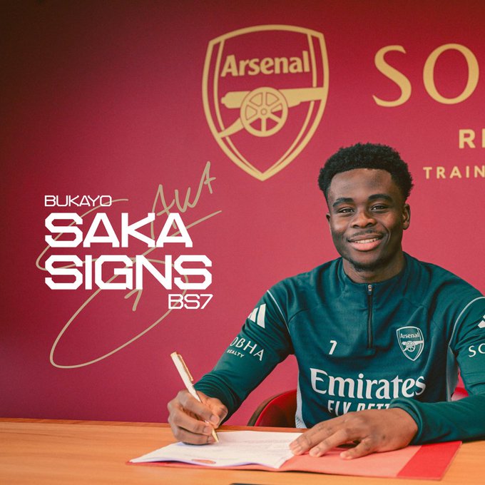 Bukayo Saka rinovon me gjigantin londinez Arsenal