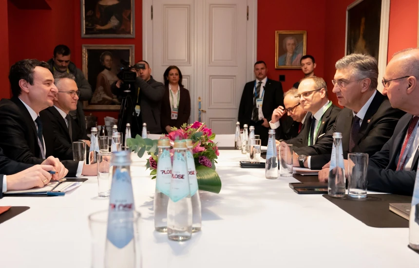 Plenkoviq njofton për takimin me Kurtin  Folëm për statusin e pakicës kroate në Janjevë