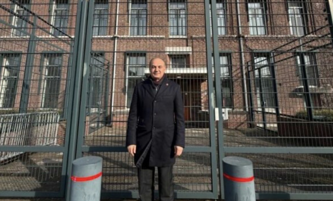 Enver Hoxhaj nga Haga  E vërteta e luftës së UÇK së nuk matet në sallë gjyqi  por në sakrificën e popullit