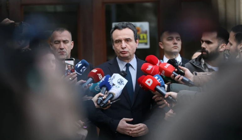 Tetë ditë kohë për presidentin  Kurti kërkon marrëveshje ndërpartiake   çka u tha pas takimeve me Hamzën e Abdixhikun