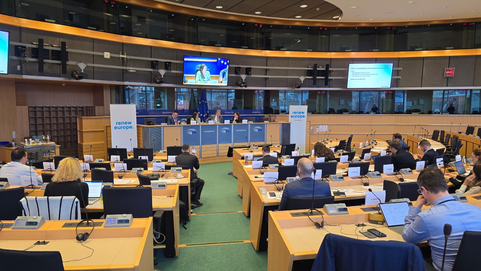 Besiane Musmurati në Parlamentin Evropian  Shqetësim për rritjen e tendencave autoritare në Kosovë