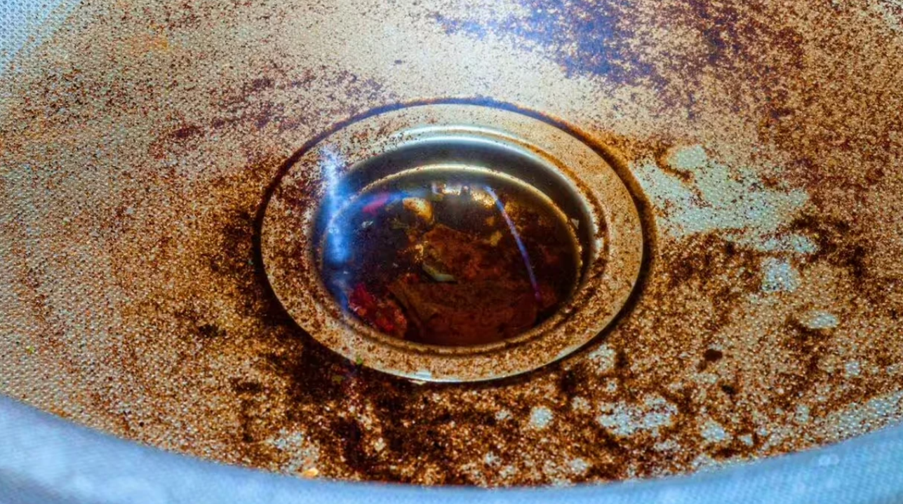 Si t i mbani tubat pa bllokime  ndiqni rregullin kryesor të hidraulikëve