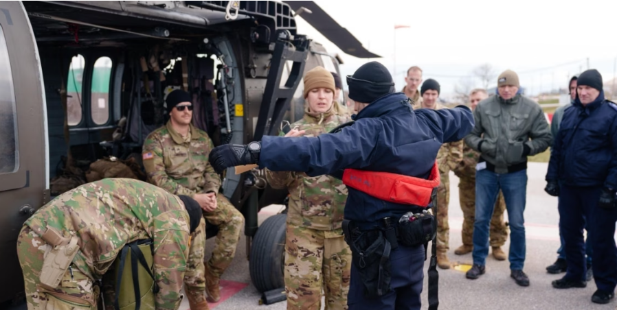 KFOR dhe EULEX stërviten së bashku për procedurat e evakuimit mjekësor në Kosovë