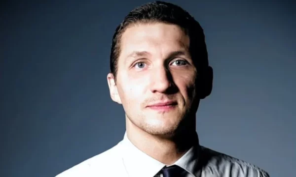 Vdes turisti në Brazil   ra nga ujëvara duke u fotografuar