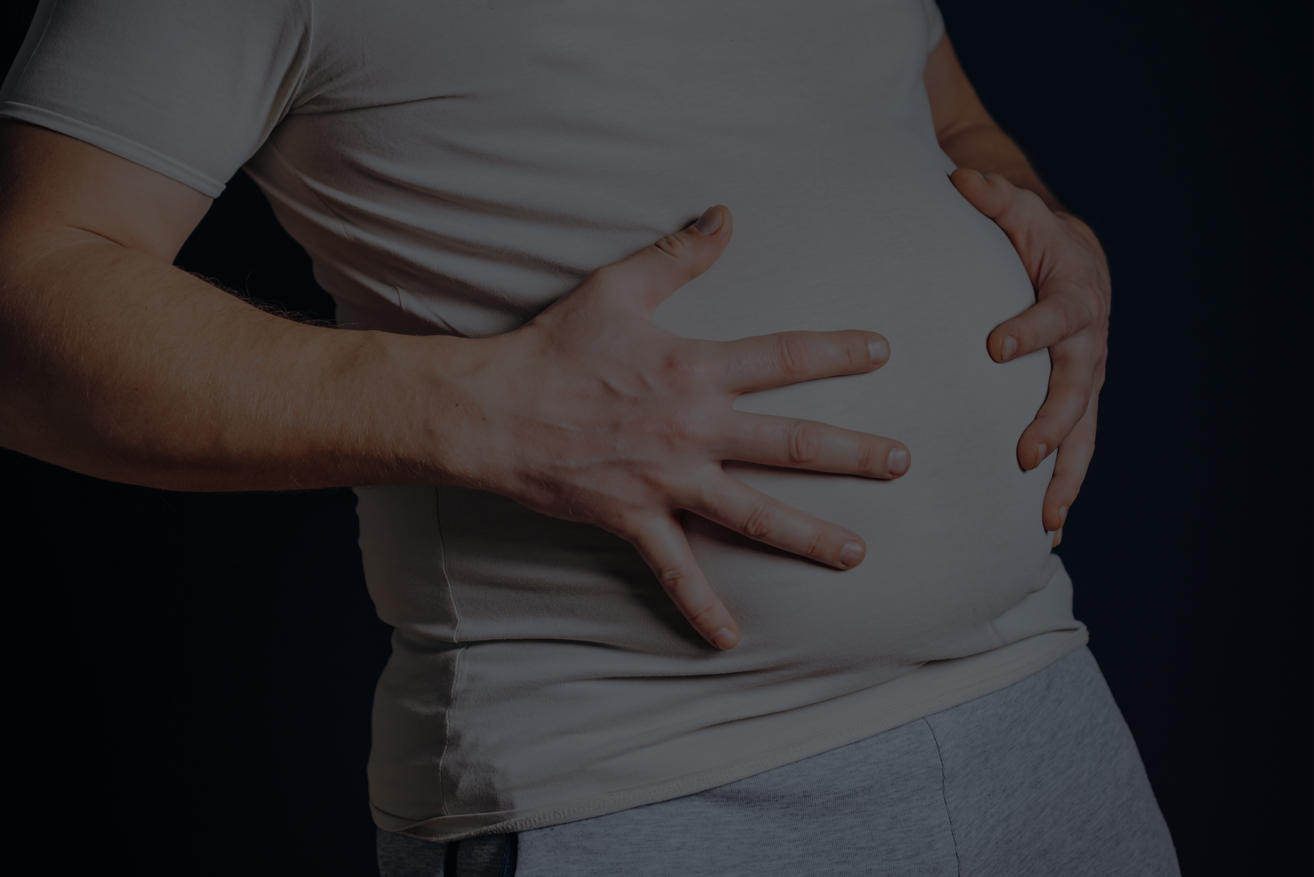 Stresi dhe ushqimi i vonë në mbrëmje lidhen me probleme të tretjes