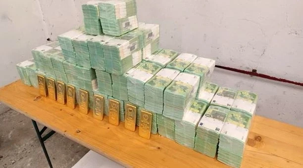 Hungaria sekuestron 9 kg ari dhe 75 milionë euro nga Ukraina  Zelensky e akuzon për  banditizëm 