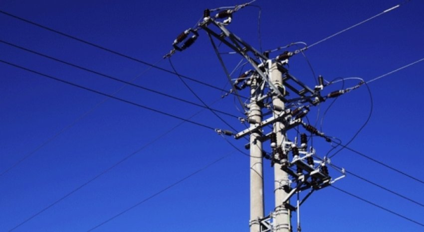 Vidhen trafo dhe kabllot elektrike në Fushë Kosovë  hajnat në arrati