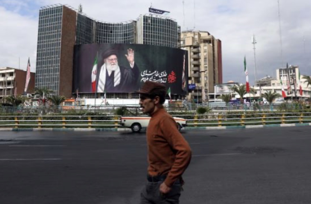 Irani do të mbajë ceremoni lamtumire treditore për Ajatollah Khamenein