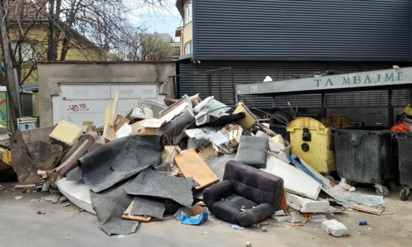 Rama paralajmëron gjoba dhe konfiskim për automjetet pa kontratë me NPL  Gjelbër 