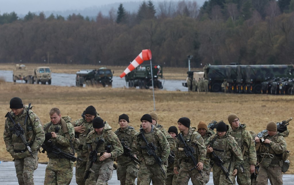 Raportohet se ShBA të do të dërgojnë 3 mijë ushtarë në Lindjen e Mesme