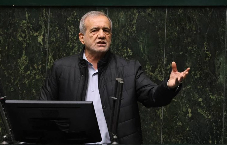 Presidenti i Iranit publikon kushtet për t i dhënë fund luftës