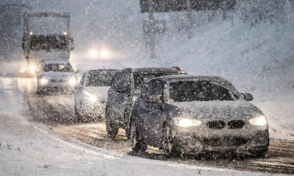 Rihapet për vetura rruga Pejë Kullë Rozhajë  kamionët ende të ndaluar