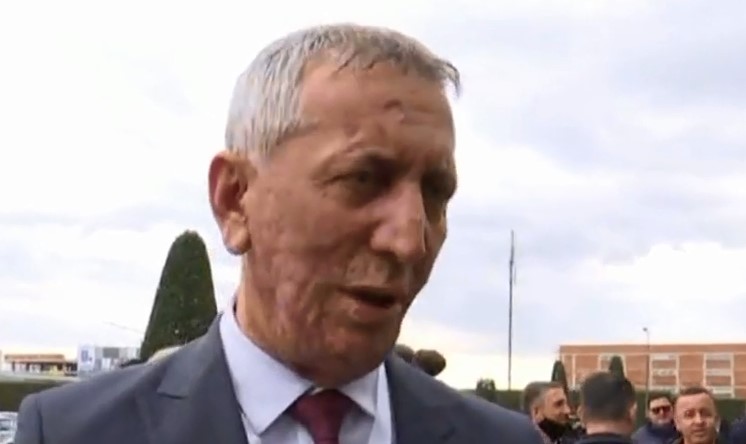 Quni për zgjedhjen e Osmanit presidente  Do të pajtohem me vendimin që merret në mbledhje