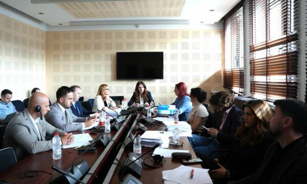 Komisioni Ad hoc përfundon intervistimin e kandidatëve për anëtarë të Bordit të RTK së  12 emra të propozuar