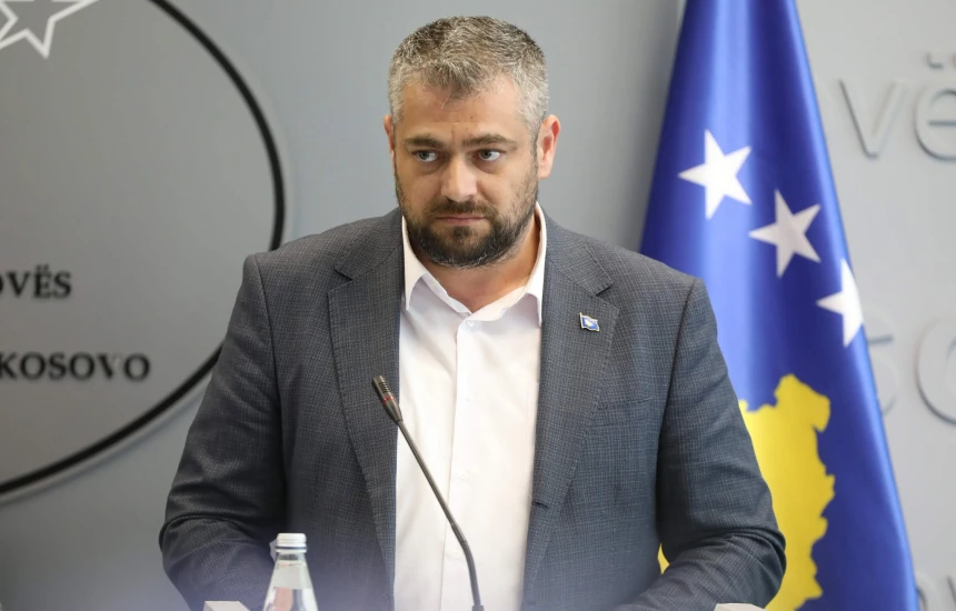 Andin Hoti   PDK së  Nëse mendoni se Albin Kurti po e shfytëzon emrin tim atëherë provoni të më kandidoni për President