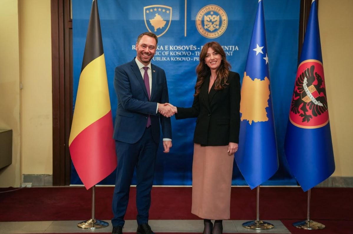 Haxhiu takon ministrin belg   flasin për anëtarësimin në BE  KiE dhe NATO