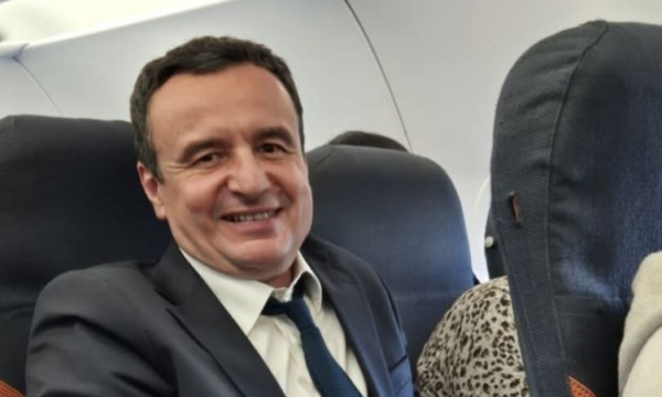 Kurti udhëton për në Londër  Dejona Mihali njofton për një diskutim atje për  shtetformimin ekonomik dhe stabilitetin global 