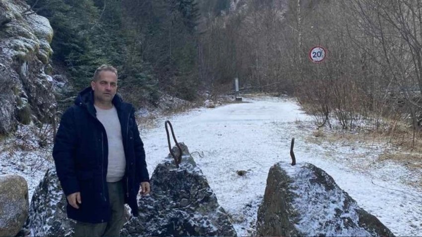  Mjaft me izolim   Më 25 prill protestë për hapjen urgjente të pikës kufitare në Çakorr