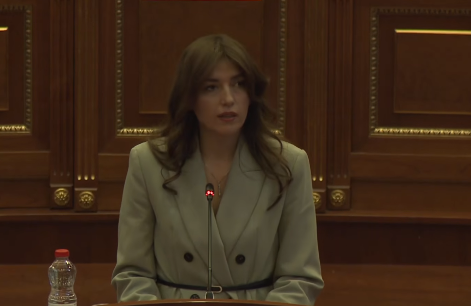 Haxhiu fajëson opozitën  Mungesa e tyre prodhon pasoja direkte