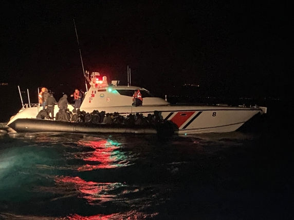 Tragjedi në Egje  fundoset një gomone   humbin jetën 18 emigrantë