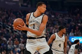 San Antonio Spurs vazhdon të jetë lider në Konferencën Perëndimore Fiton bindshëm ndaj Golden State Warriors