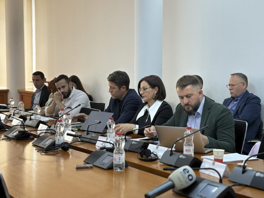 Rreth 35 mijë euro  deputeti Hoti kërkon sqarime për shpenzimet e udhëtimeve jashtë vendit nga ana e Kuvendit