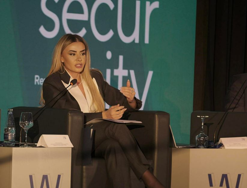 Ish ministrja Haradinaj reagon ndaj deklaratës së Ministrit të Jashtëm çek  Macinka