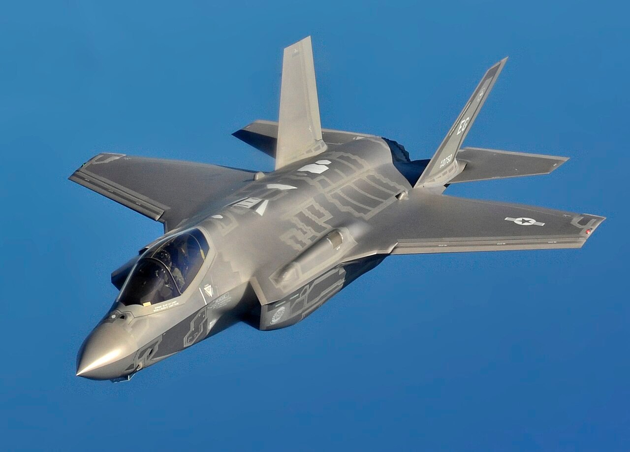 Garda Revolucionare i kundërpërgjigjet SHBA  rrëzon një dron dhe avionin amerikan