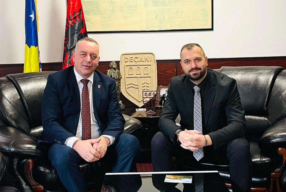 Drejtori i Bujqësisë në Deçan humbi jetën  Ramosaj  Lamtumirë Rifat  na ke këputë shpirtin 