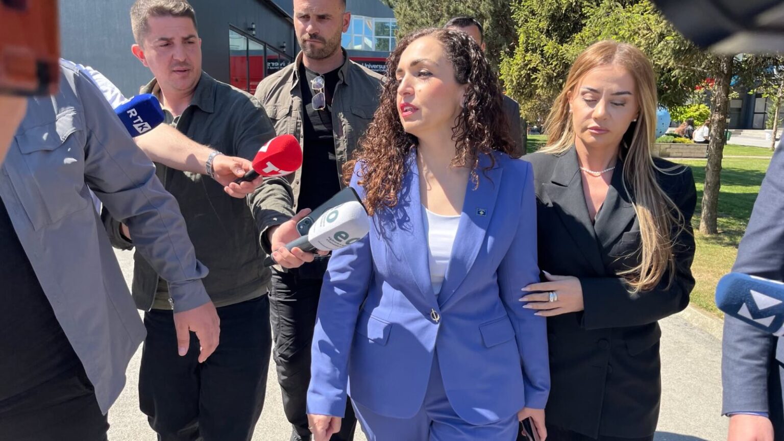  Nuk kërkova vende në listën e LDK së    Vjosa Osmani flet për kandidimin e saj në zgjedhje