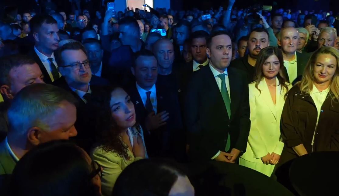 Abdixhiku dhe Osmani priten me brohoritje në  tubimin e bashkimit 