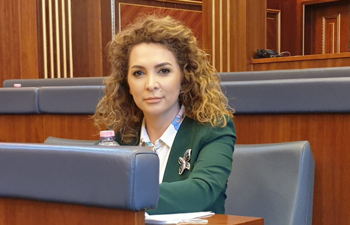 Reshitaj  Qytetarët do ta ndëshkojnë Albin Kurtin me votë