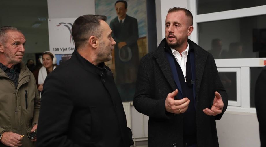 Gega  Leni filmat me Xhandarmëri  plotësoni kushtet bazike për policët e Kosovës