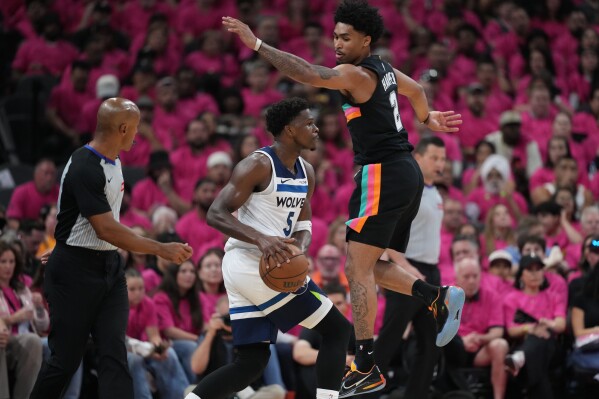 Timberwolves dhe Knicks nisin fuqishëm gjysmëfinalet e NBA së