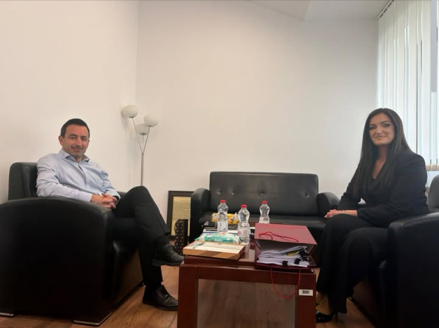 Dimal Basha e lë për tokë e pas divanit Deklaratën e Pavarësisë