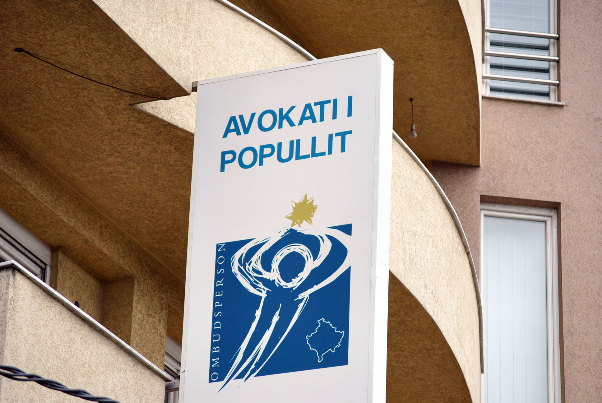 Gjetjet e raportit për Dhomat e Specializuara  Avokati i Popullit me letër Sekretarit të ShBA së