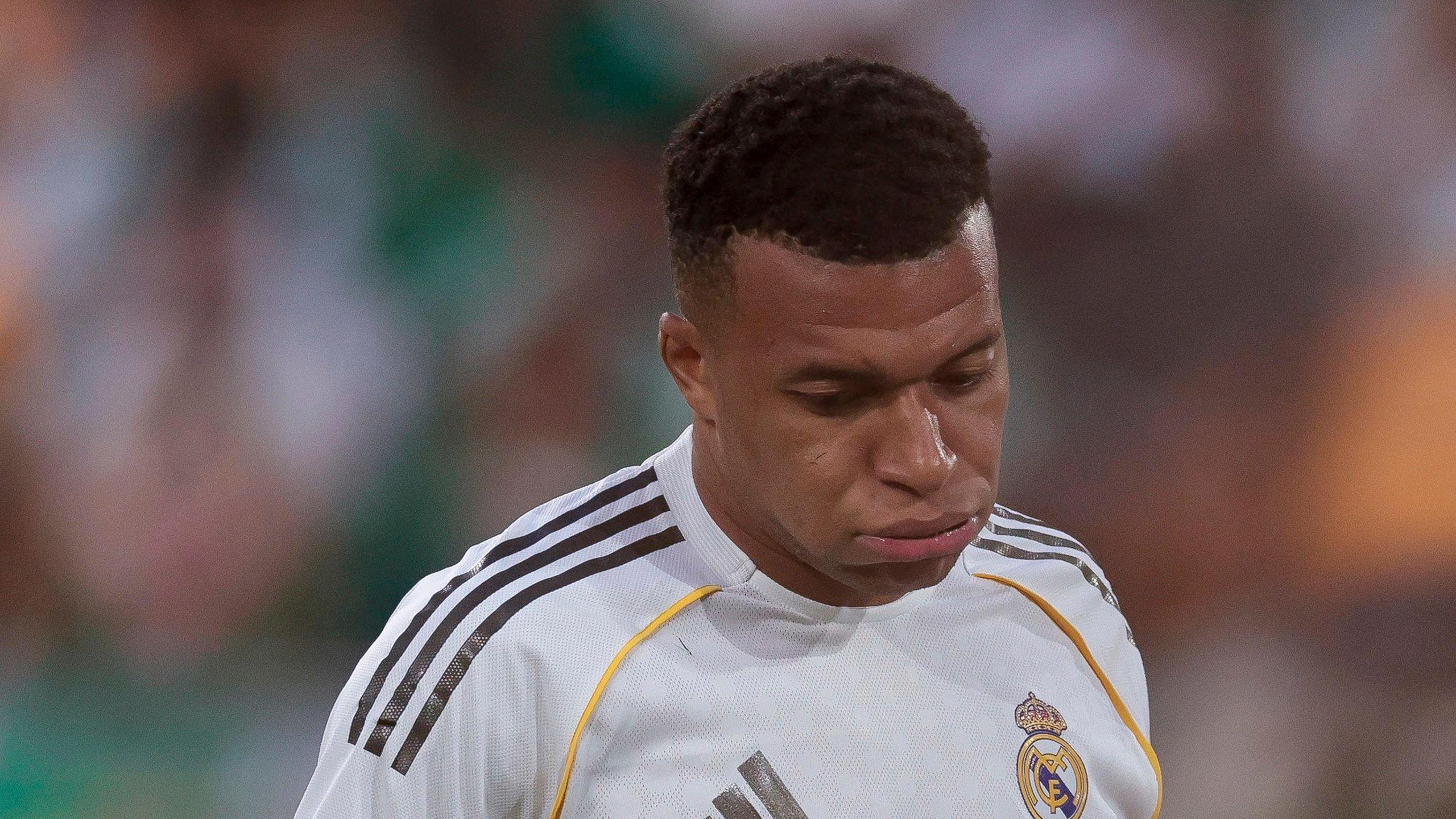 Mbappé drejt rikthimit për  El Clásico  Pritet vendim në orët e fundit