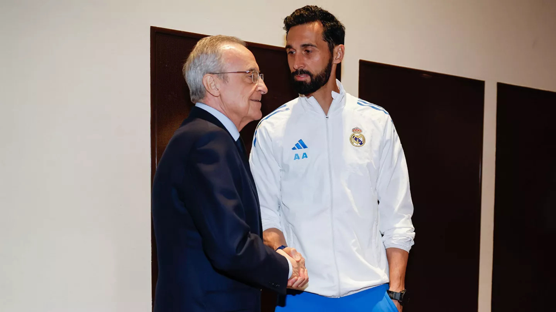 Alvaro Arbeloa mbështet akuzat e Perez   Titujt e Real Madridit u vodhën 