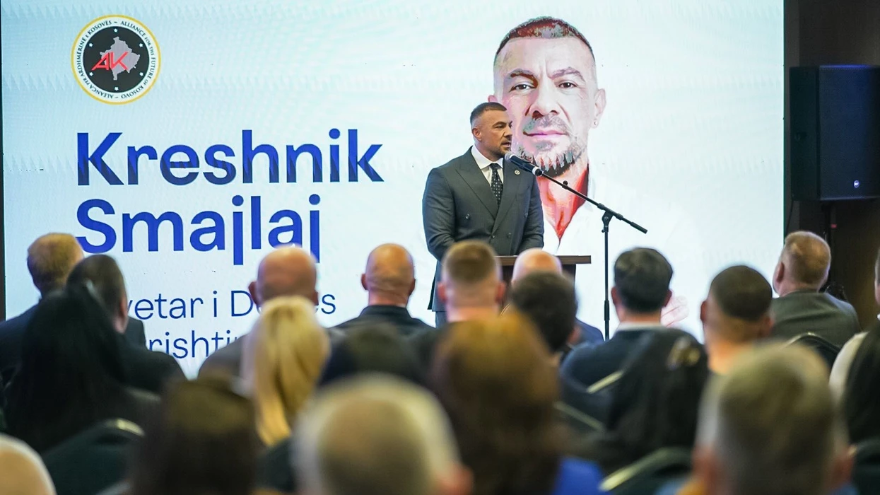 Kreshnik Smajlaj zgjidhet kryetar i Degës së AAK së në Prishtinë