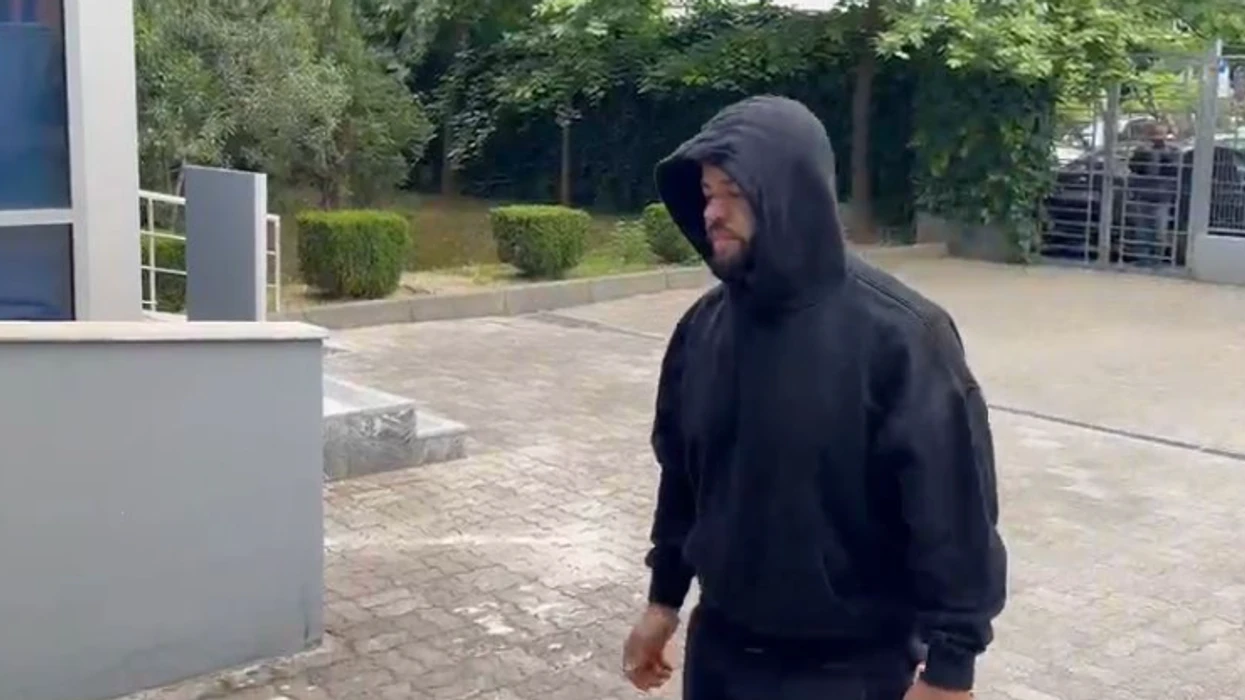 Dëshmitar në gjyqin e Laert Haxhiut   Noizy paraqitet në GJKKO