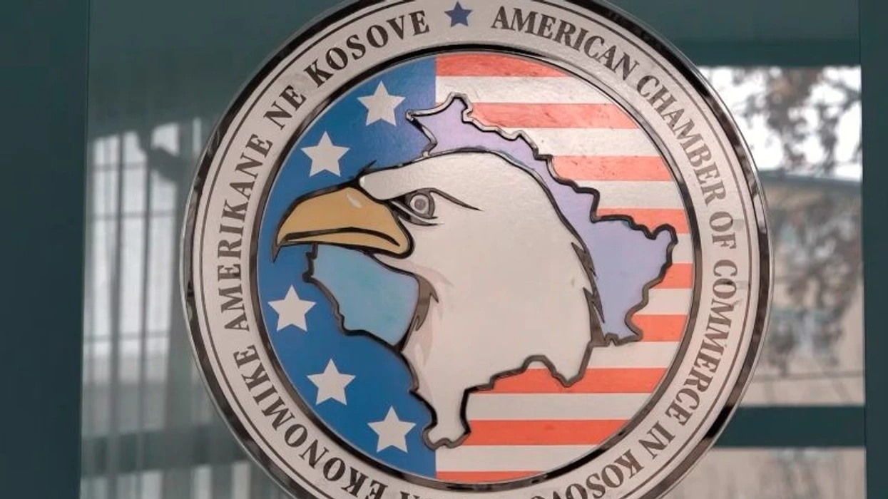 Oda Ekonomike Amerikane i reagon Qeverisë Kurti për ndarjen e 100 eurove