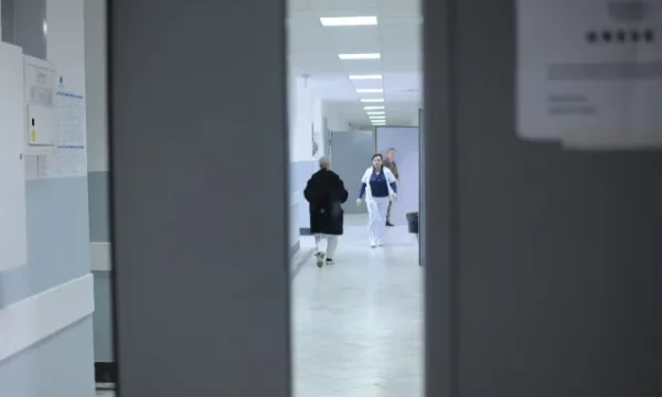 Pacientët presin deri në 6 muaj për operime në Kirurgjinë Abdominale