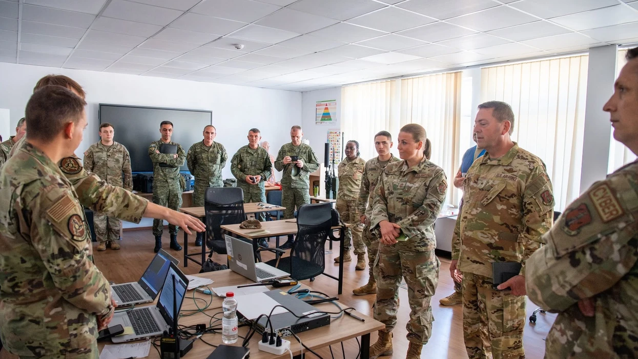 Ushtrimi  Sentinel Sica   Garda Kombëtare Ajrore e Iowas dhe FSK thellojnë bashkëpunimin