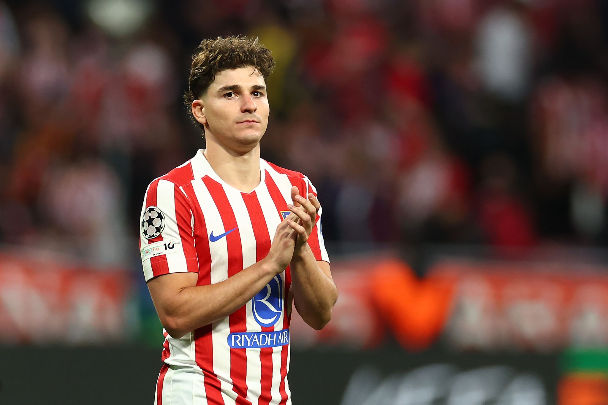 situata-e-bllokuar-mes-barcelones-dhe-atletico-madridit-per-julian-alvarez