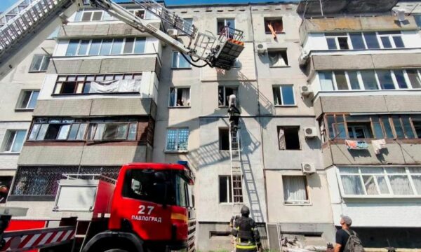 Forcat Ajrore Ukrainase  Ushtria ruse sulmoi mbrëmë me dy raketa dhe 94 dronë  81 u rrëzuan